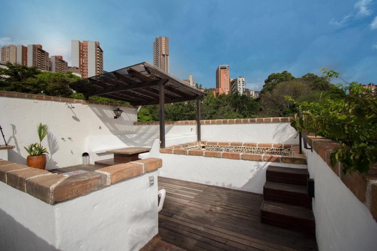 Aparthotel Casa Del Reloj Medellín Exterior foto