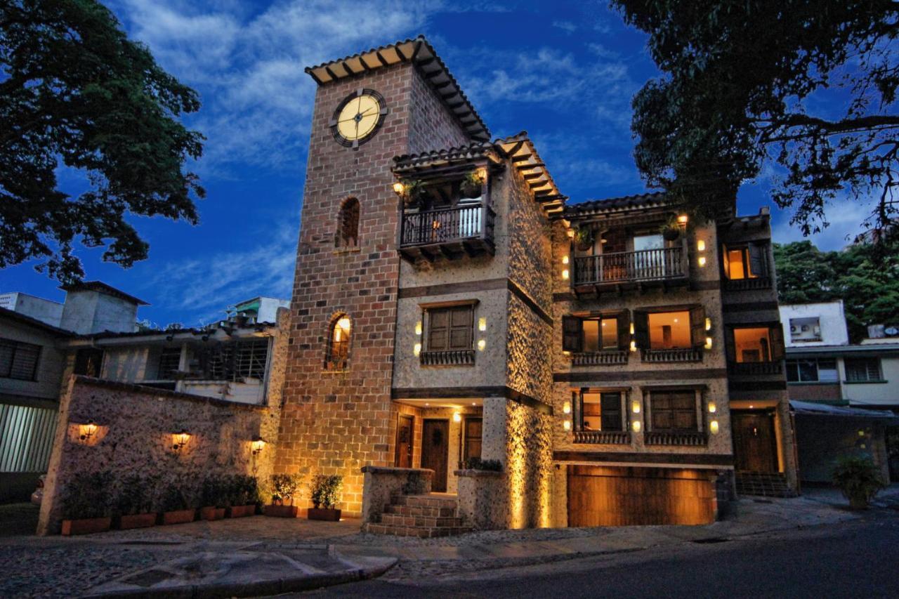 Aparthotel Casa Del Reloj Medellín Exterior foto
